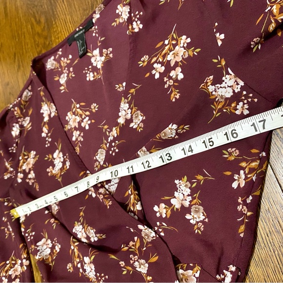 EUC Forever 21 peplum wrap floral blouse - Picture 8 of 12